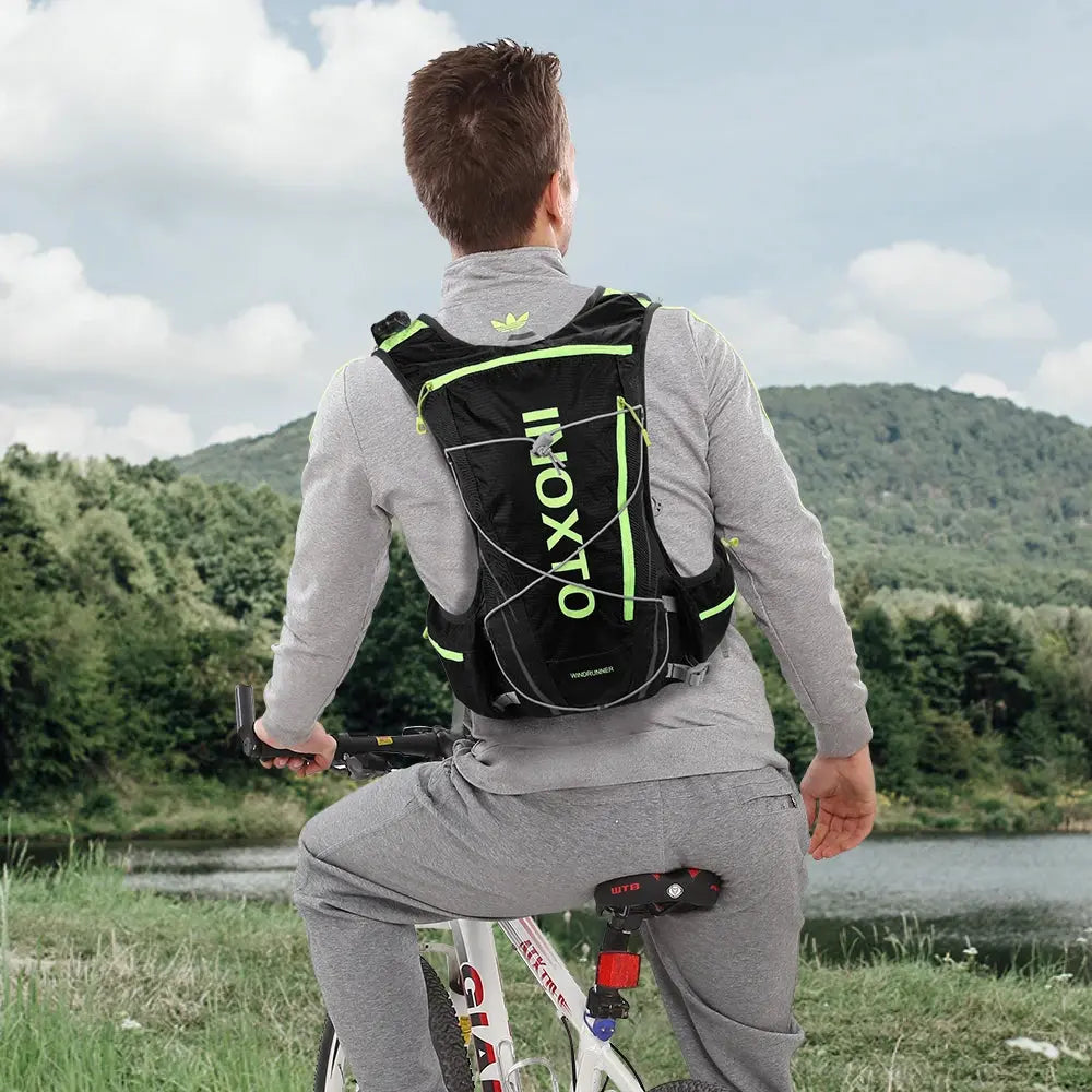 Hydration Backpack 8L for Running & Cycling – Includes 1.5L Water Bag Nisiowelt