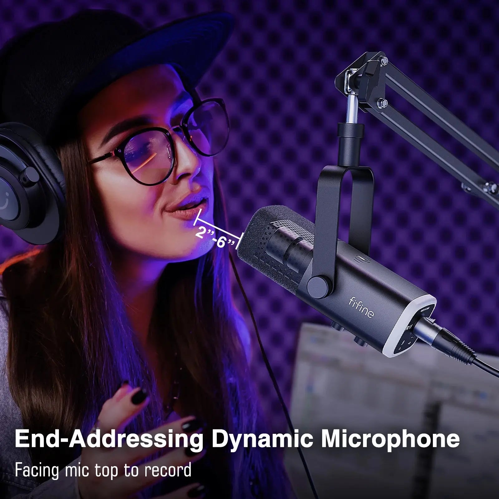 Dynamic XLR Microphone Kit with Boom Arm and RGB Nisiowelt
