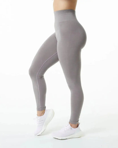 High Waist Push-Up Fitness Leggings - Seamless Scrunch Bum - Nisiowelt